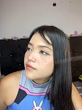 Snapshot of alisson_carolina73 chatting on 03.15.25 alisson carolina73 online show from 03.15.25