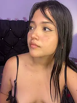 Snapshot of alisson_carolina73 chatting on 03.22.25 alisson carolina73 online show from 03.22.25