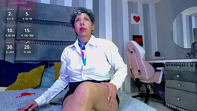 Julianewell online show from 01.13.26