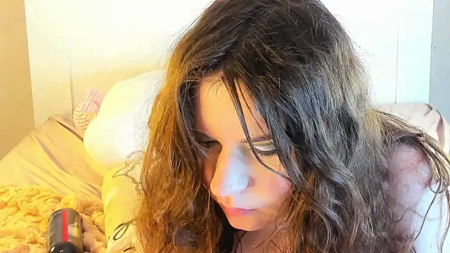 kuraii1  online show from 01.17.25