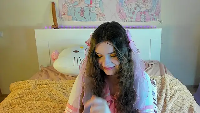 kuraii1  online show from 02.28.25