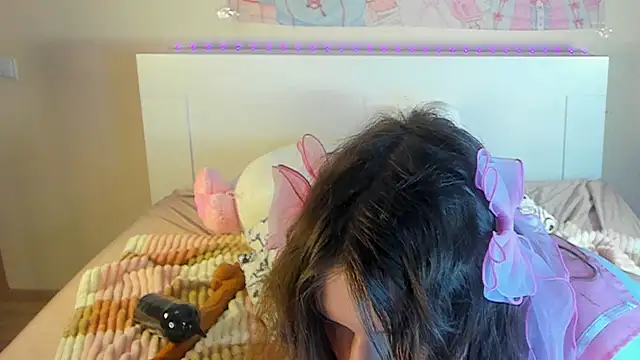 kuraii1  online show from 03.09.25