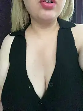 cansuozell online show from 02.14.25