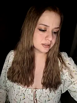 cansuozell online show from 10.29.25