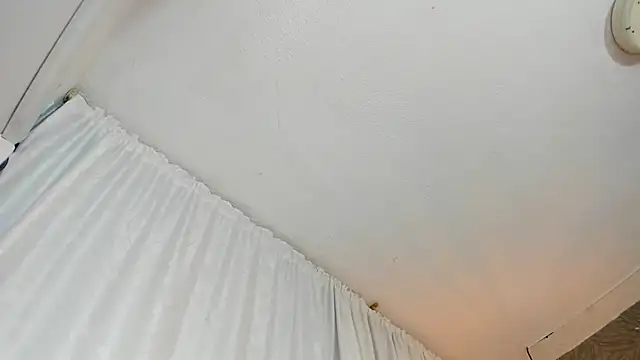 Snapshot of KOURTNEY-- chatting on 02.15.26 KOURTNEY-- online show from 02.15.26