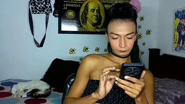 Snapshot of alexxa_Rooa chatting on 10.27.25 alexxa Rooa online show from 10.27.25