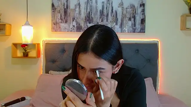 mia aira online show from 01.07.26