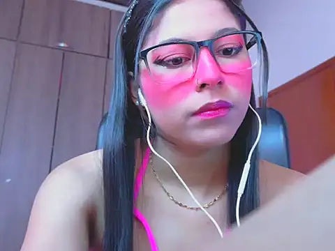Snapshot of _ALLYSON18_ chatting on 06.11.26 ALLYSON18 online show from 06.11.26