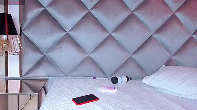 Snapshot of ammy_durand chatting on 03.15.25 ammy durand online show from 03.15.25