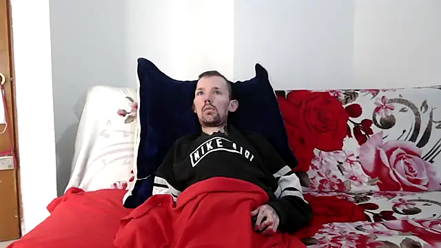 Snapshot of Sophia_and_Thomas chatting on 02.02.26 Sophia and Thomas online show from 02.02.26