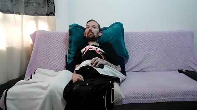 Sophia and Thomas online show from 06.12.26
