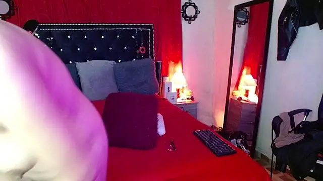 SamaraMartinez online show from 10.20.25