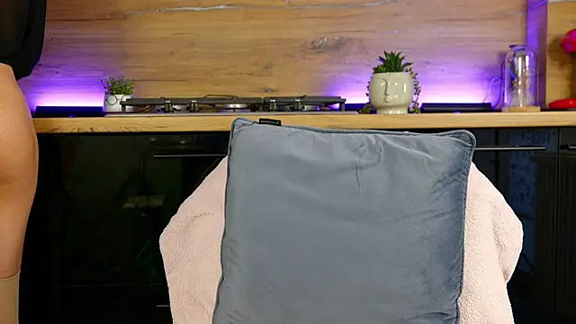 celestara online show from 02.08.25