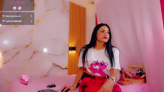 Snapshot of BrendaSquirtx chatting on 02.08.25 BrendaSquirtx online show from 02.08.25