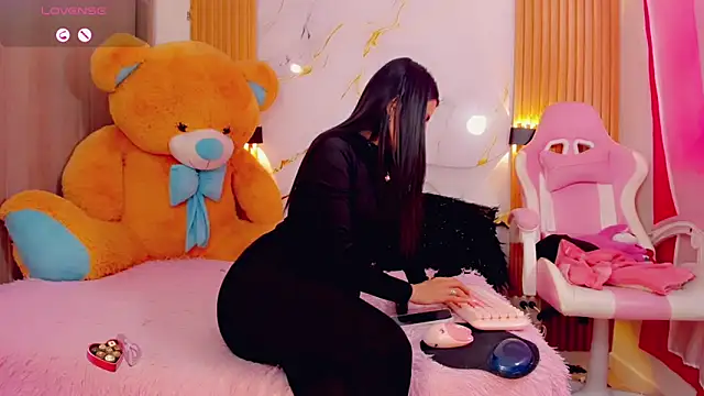 Snapshot of BrendaSquirtx chatting on 09.09.25 BrendaSquirtx online show from 09.09.25