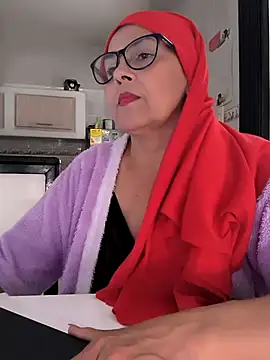 Nadia-melej online show from 10.16.25