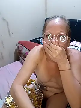 Snapshot of JessyCospXXX chatting on 12.14.25 JessyCospXXX online show from 12.14.25