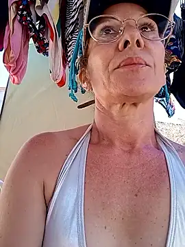 Snapshot of JessyCospXXX chatting on 02.15.26 JessyCospXXX online show from 02.15.26