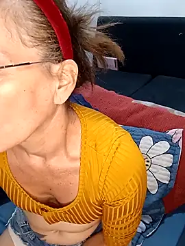 Snapshot of JessyCospXXX chatting on 03.18.26 JessyCospXXX online show from 03.18.26