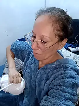 Snapshot of JessyCospXXX chatting on 04.15.26 JessyCospXXX online show from 04.15.26