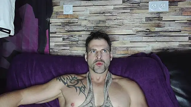 XxBigboybandxX online show from 01.18.25