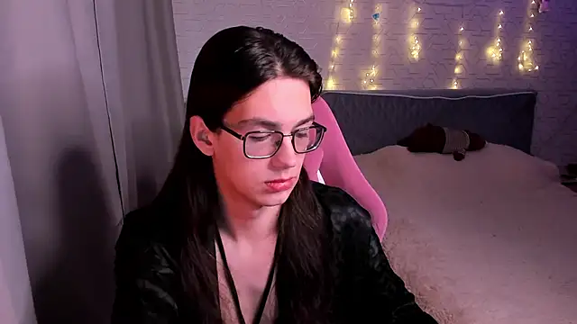 Snapshot of Alfreda_Mills chatting on 09.12.25 Alfreda Mills online show from 09.12.25