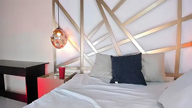 Lia Copper online show from 12.12.24