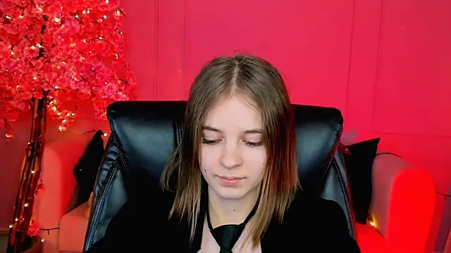 TinaDavil online show from 01.11.25