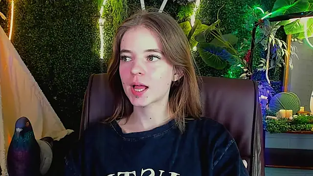 TinaDavil online show from 02.24.25