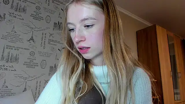 minidivaa  online show from 10.12.25