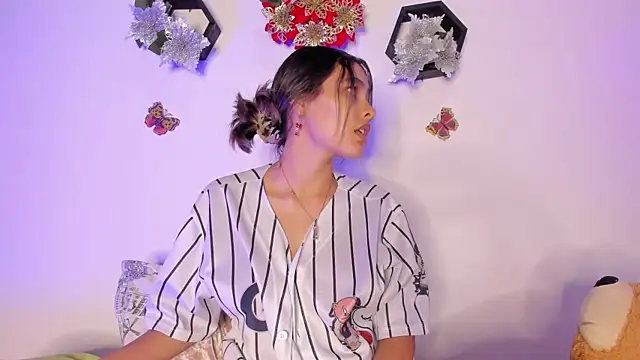 Snapshot of samara_jonness chatting on 01.11.25 samara jonness online show from 01.11.25