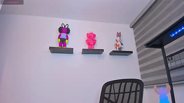 Gangster Girl online show from 01.08.26