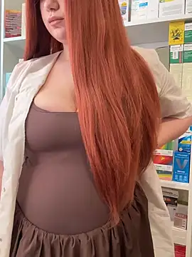 Maya Willis online show from 04.18.26