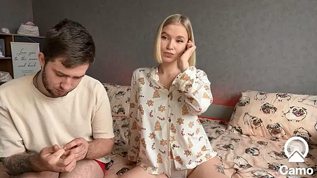 Snapshot of Adelovenick chatting on 12.12.24 Adelovenick online show from 12.12.24