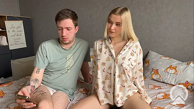 Snapshot of Adelovenick chatting on 01.26.25 Adelovenick online show from 01.26.25