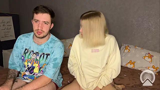 Snapshot of Adelovenick chatting on 01.30.25 Adelovenick online show from 01.30.25