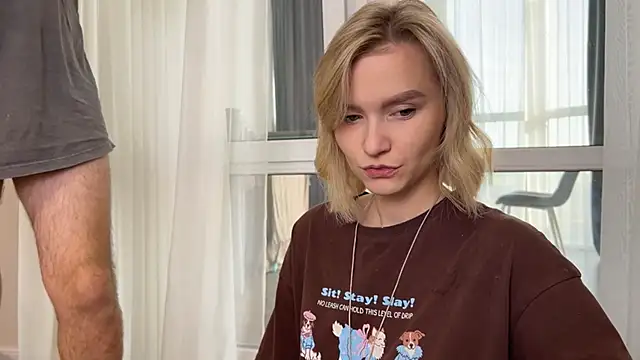 Snapshot of Adelovenick chatting on 11.19.25 Adelovenick online show from 11.19.25