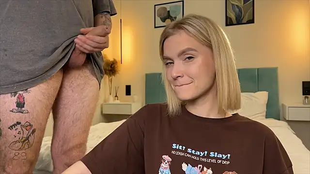 Snapshot of Adelovenick chatting on 11.22.25 Adelovenick online show from 11.22.25