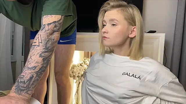 Snapshot of Adelovenick chatting on 11.26.25 Adelovenick online show from 11.26.25