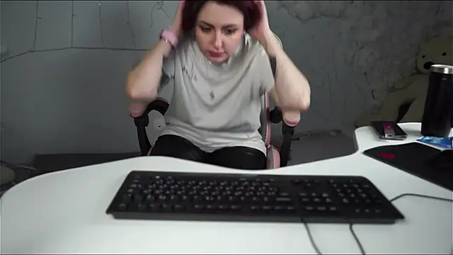 Lana  May online show from 03.16.25