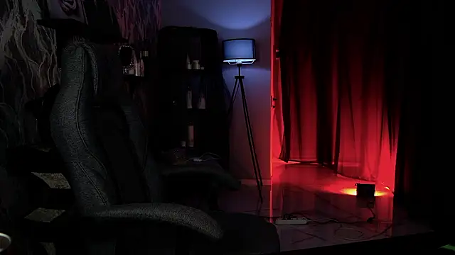 Lana  May online show from 03.26.26