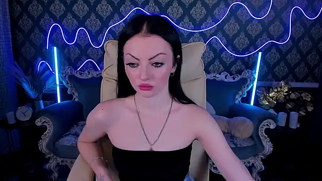 Daisy Delight online show from 10.20.25