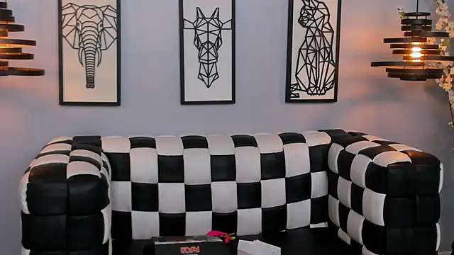 SARAFOXX  online show from 12.21.24