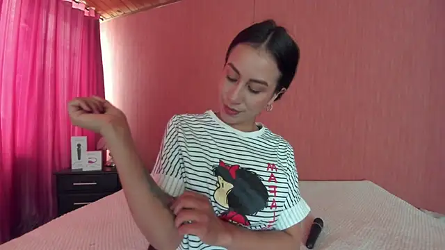 EmiGomez  online show from 03.05.25