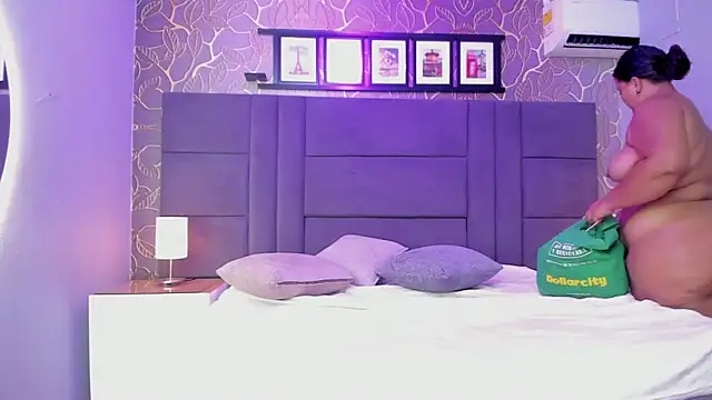 Snapshot of samyriverss chatting on 09.26.25 samyriverss online show from 09.26.25