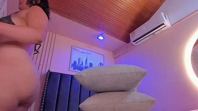 viiolett lee online show from 03.12.25