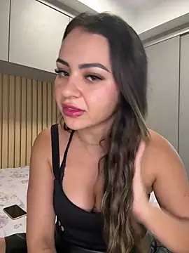 Snapshot of carol_amorim chatting on 01.04.25 carol amorim online show from 01.04.25