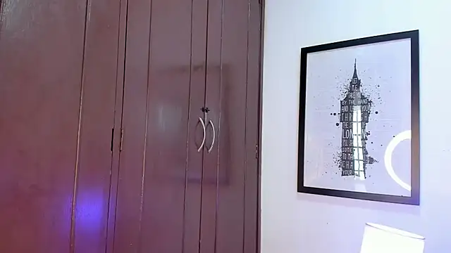 Snapshot of Redpandaa_ chatting on 12.18.24 Redpandaa online show from 12.18.24