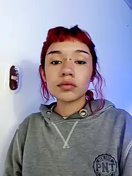 Snapshot of Redpandaa_ chatting on 01.23.25 Redpandaa online show from 01.23.25