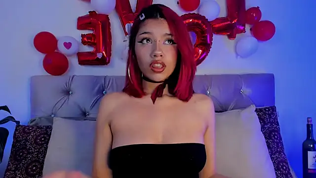 Snapshot of Redpandaa_ chatting on 02.18.25 Redpandaa online show from 02.18.25